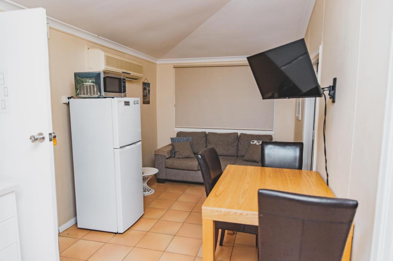 Dongara Hotel Motel Kültér fotó