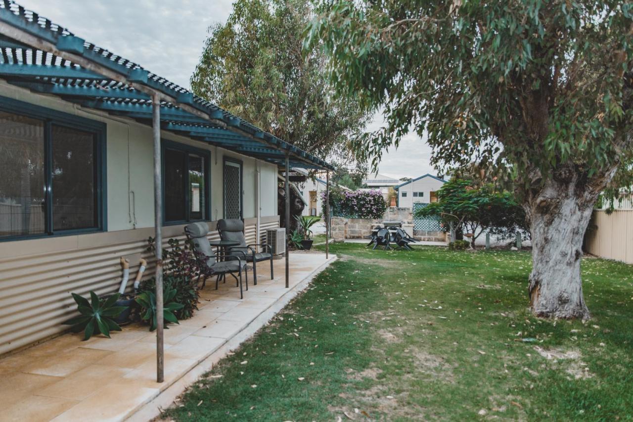 Dongara Hotel Motel Kültér fotó