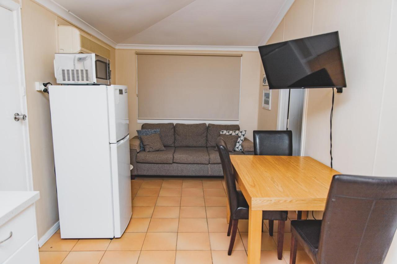 Dongara Hotel Motel Kültér fotó