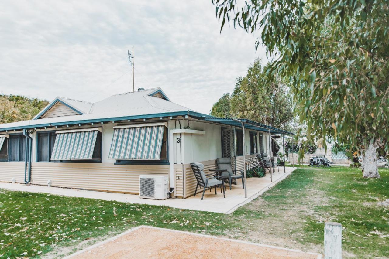 Dongara Hotel Motel Kültér fotó